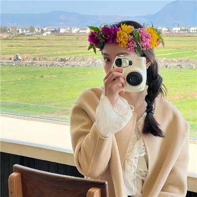 无法触碰的她